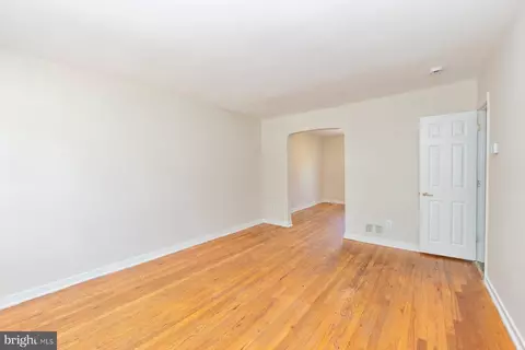 Living - 107 Upmanor Rd, Baltimore, MD 21229 photo 3 of 3