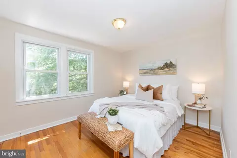 Bedroom - 107 Upmanor Rd, Baltimore, MD 21229 photo 1 of 2