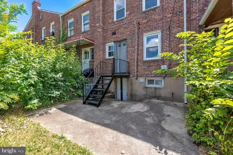 Exterior - 107 Upmanor Rd, Baltimore, MD 21229 photo 2 of 4