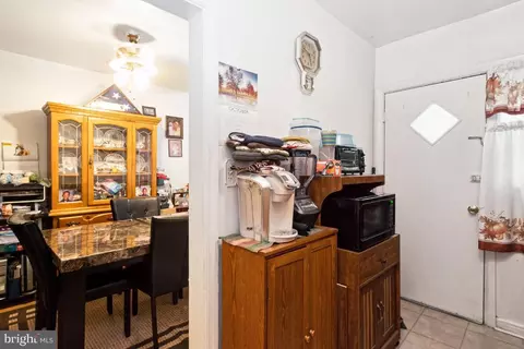 51 Upmanor Rd, Baltimore, MD 21229 photo 11