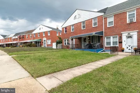 51 Upmanor Rd, Baltimore, MD 21229 photo 3