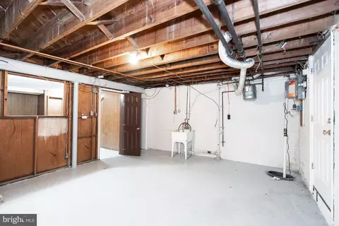 4249 Rokeby Rd, Baltimore, MD 21229 photo 18