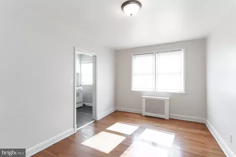 4249 Rokeby Rd, Baltimore, MD 21229 photo 4