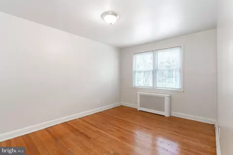 4249 Rokeby Rd, Baltimore, MD 21229 photo 9