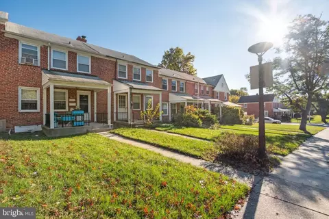 1534 Ramblewood Rd, Baltimore, MD 21239 photo 2