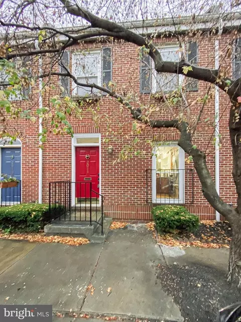 2011 Fountain St, Baltimore, MD 21231