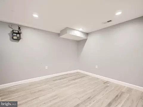 905 E Patapsco Ave, Baltimore Highlands, MD 21225 photo 18