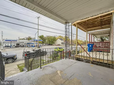 905 E Patapsco Ave, Baltimore Highlands, MD 21225 photo 4
