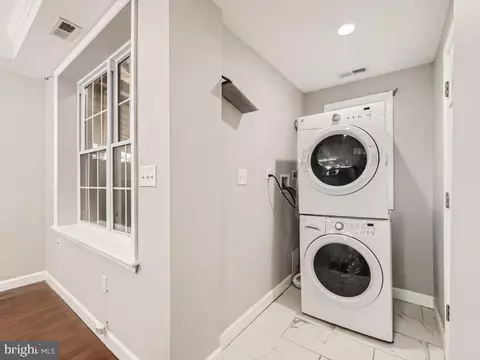 905 E Patapsco Ave, Baltimore Highlands, MD 21225 photo 22