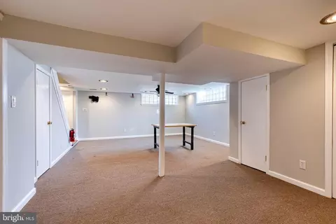 923 E Lake Ave, Baltimore, MD 21212 photo 24