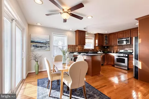 923 E Lake Ave, Baltimore, MD 21212 photo 2