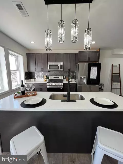 111 Denison St, Baltimore, MD 21229 photo 10