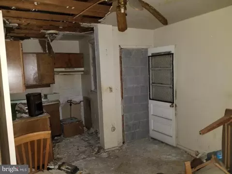 2712 Prospect St, Baltimore, MD 21216 photo 3