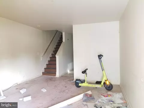510 E 26th St, Baltimore, MD 21218 photo 2