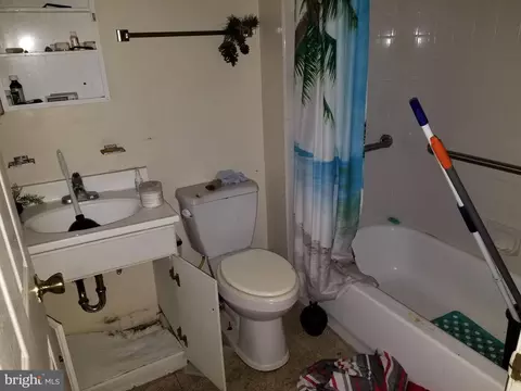 510 E 26th St, Baltimore, MD 21218 photo 8