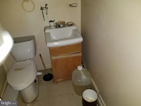1702 Mckean Ave, Baltimore, MD 21217 photo 8