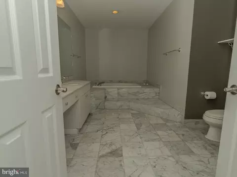 Other - 100 Harborview Dr #2009, Baltimore, MD 21230 photo 9 of 12