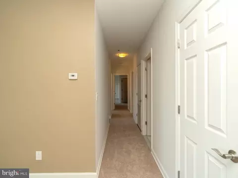 Entry Way - 100 Harborview Dr #2009, Baltimore, MD 21230 photo 2 of 4