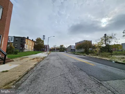 2104 E Lafayette Ave, Baltimore, MD 21213 photo 9