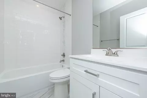 831 Harlem Ave, Baltimore, MD 21201 photo 23