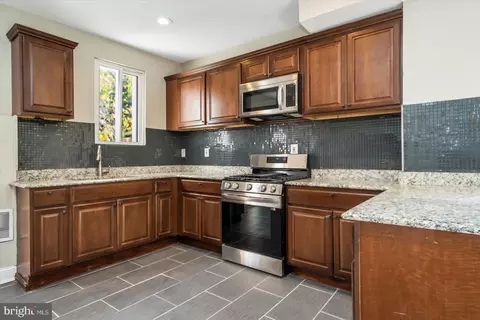 1801 Braddish Ave, Baltimore, MD 21216 photo 8