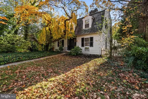 327 Broxton Rd, Baltimore, MD 21212 photo 2