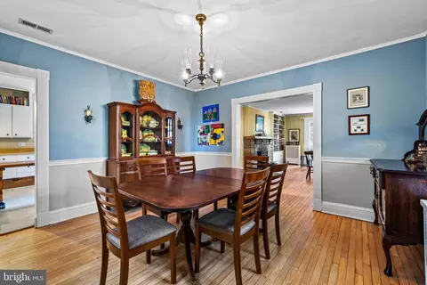 327 Broxton Rd, Baltimore, MD 21212 photo 12