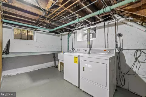 327 Broxton Rd, Baltimore, MD 21212 photo 40