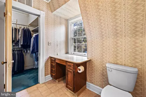 327 Broxton Rd, Baltimore, MD 21212 photo 32