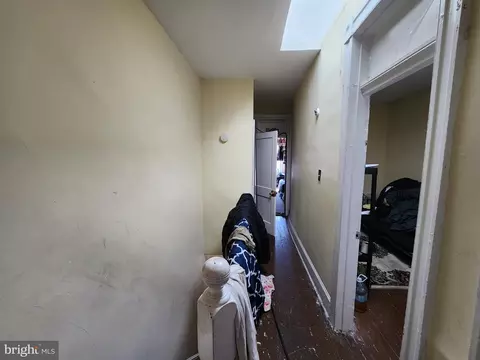 2046 Robb St, Baltimore, MD 21218 photo 7