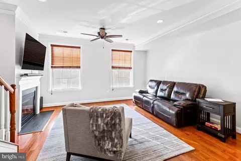 22 E Fort Ave, Baltimore, MD 21230 photo 2