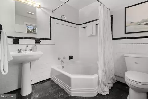 820 Bellemore Rd, Baltimore, MD 21210 photo 42