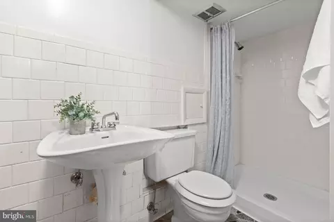 820 Bellemore Rd, Baltimore, MD 21210 photo 50