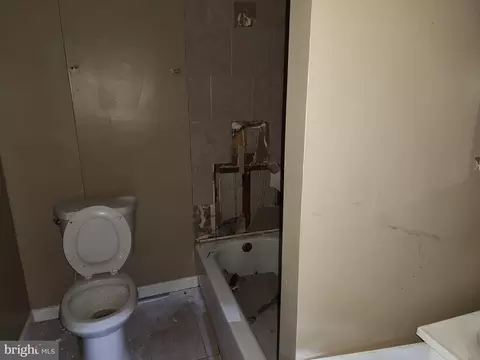 1403 Mchenry St, Baltimore, MD 21223 photo 12