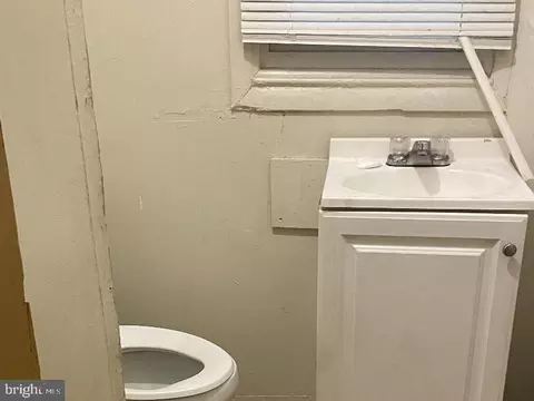 2032 Cecil Ave, Baltimore, MD 21218 photo 4