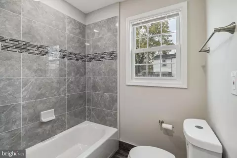 2424 Smith Ave, Baltimore Highlands, MD 21227 photo 6