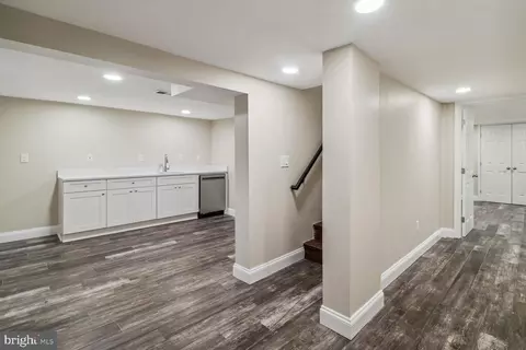 2424 Smith Ave, Baltimore Highlands, MD 21227 photo 5