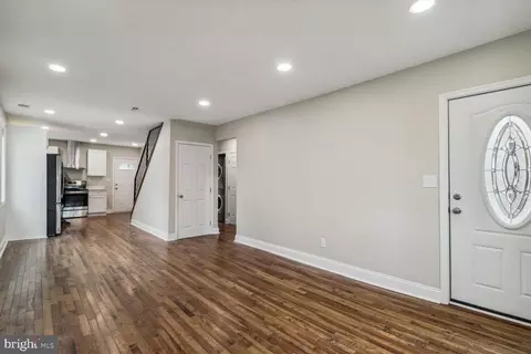 2424 Smith Ave, Baltimore Highlands, MD 21227 photo 4