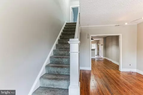 3345 Falls Rd, Baltimore, MD 21211 photo 6