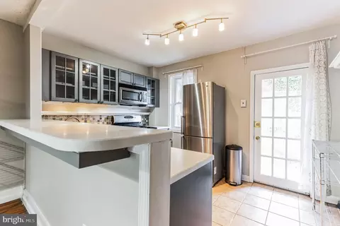 3345 Falls Rd, Baltimore, MD 21211 photo 9