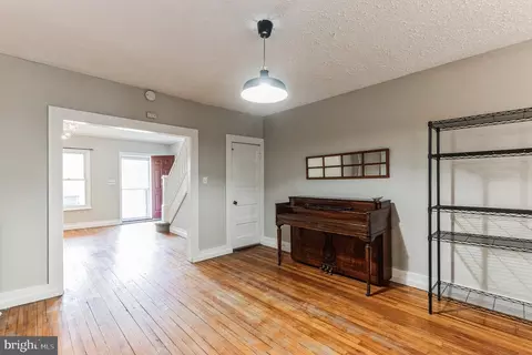 3345 Falls Rd, Baltimore, MD 21211 photo 3