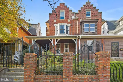 3104 Reisterstown Rd, Baltimore, MD 21215