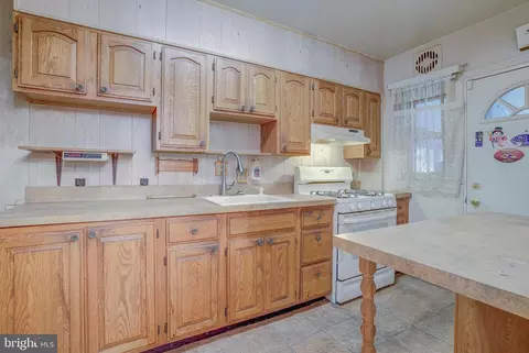 1205 Walker Ave, Baltimore, MD 21239 photo 9
