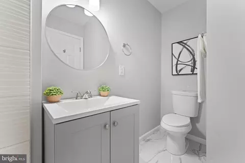 Bath - 1534 N Wolfe St, Baltimore, MD 21213 photo 6 of 10
