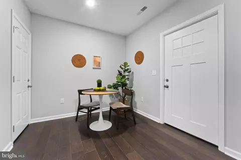 Dining - 1534 N Wolfe St, Baltimore, MD 21213 photo 5 of 6