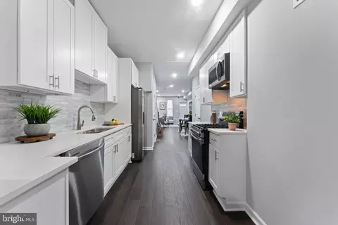 Kitchen - 1534 N Wolfe St, Baltimore, MD 21213 photo 3 of 6
