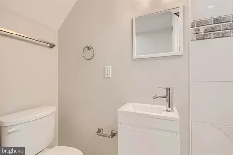 2704 Spaulding Ave, Baltimore, MD 21215 photo 17