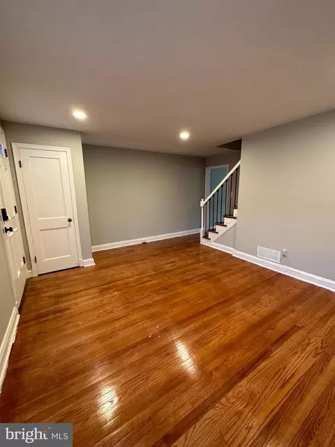 767 Yale Ave, Baltimore, MD 21229 photo 4