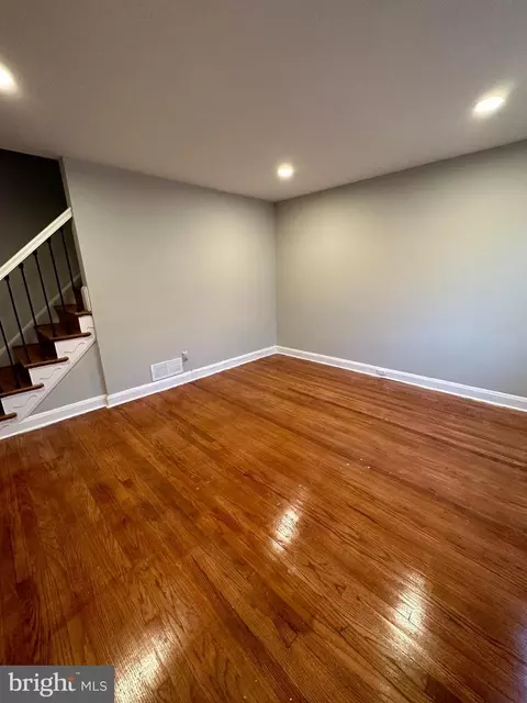 767 Yale Ave, Baltimore, MD 21229 photo 2
