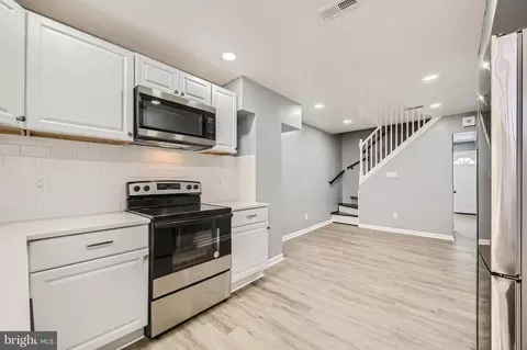 529 S Catherine St, Baltimore, MD 21223